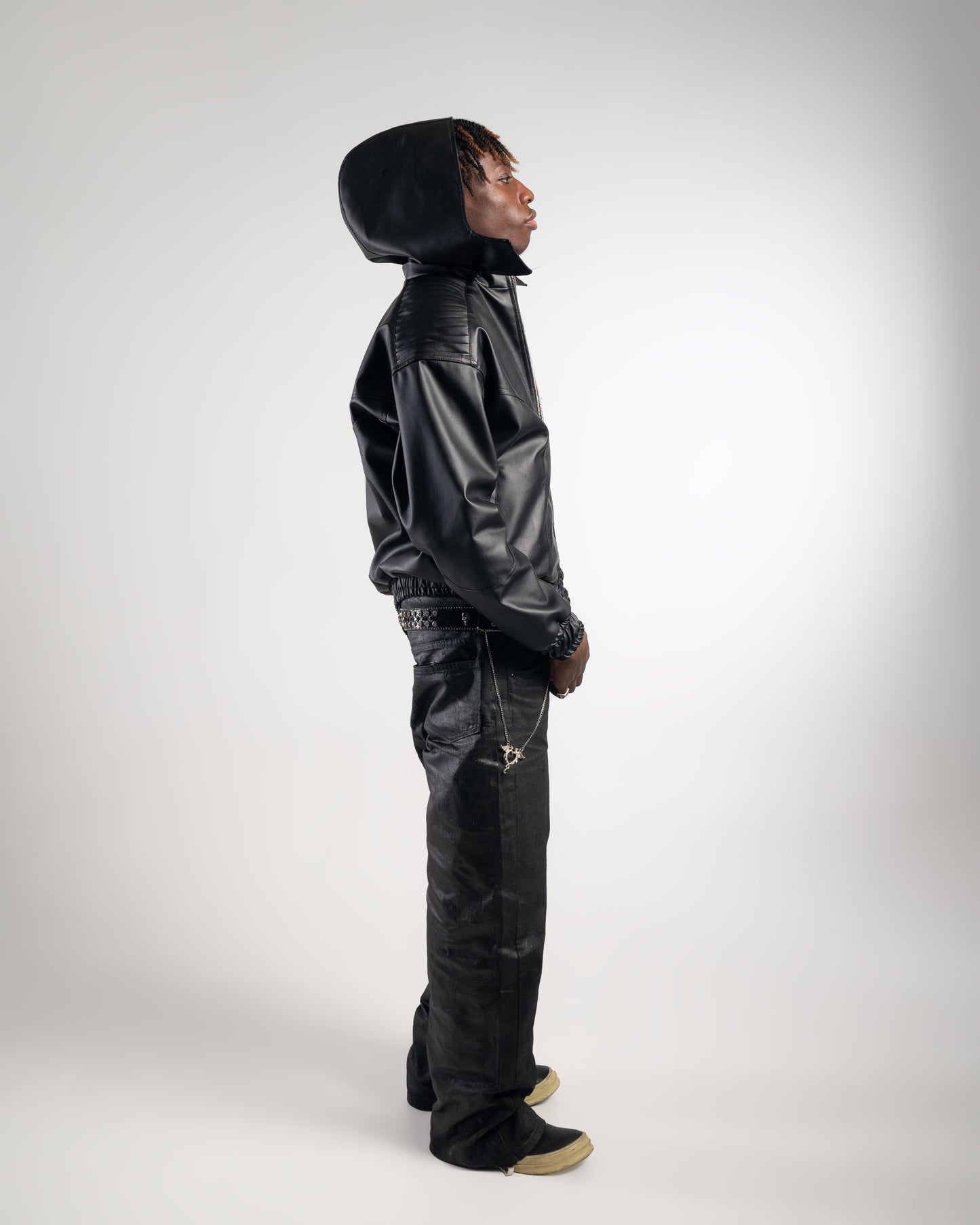 THE MYSTERIOUS LEATHER JACKET